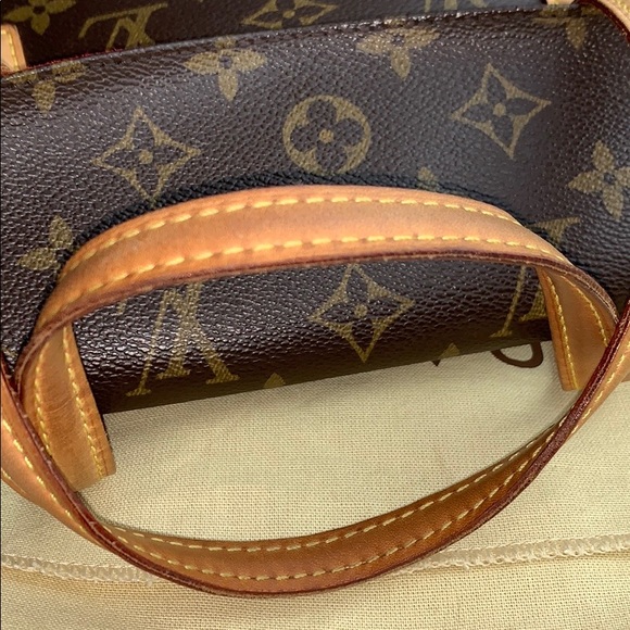 Louis Vuitton Sonatine Clutch - Picture 8 of 8